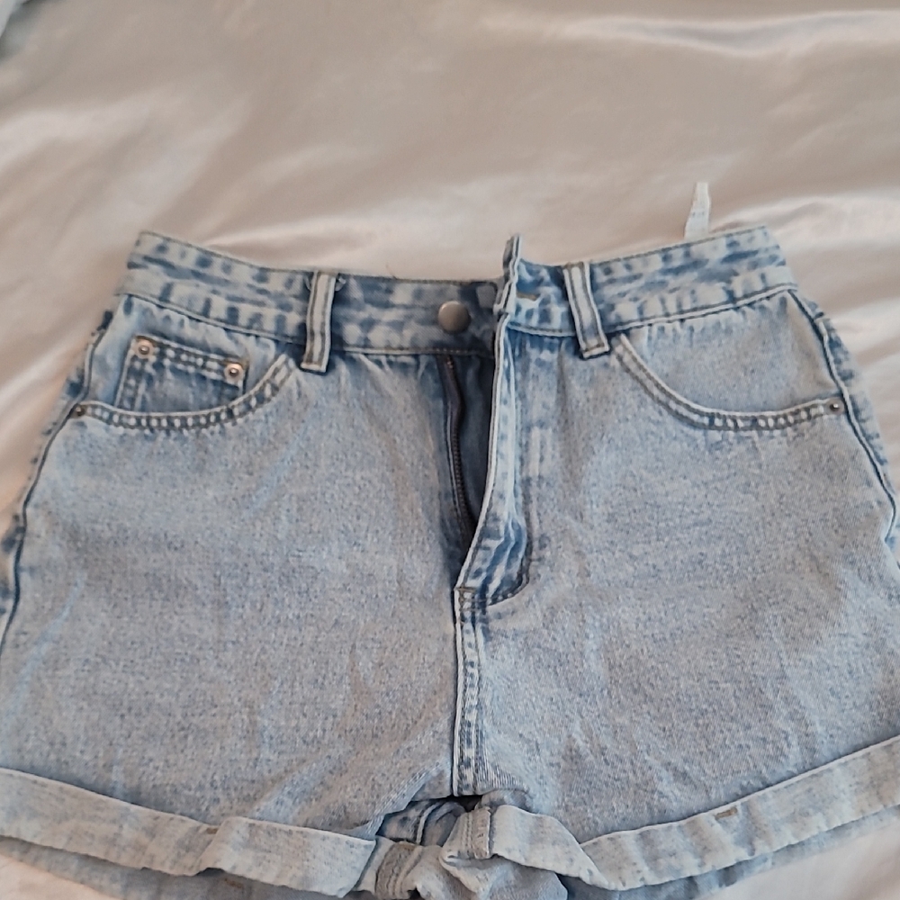 SHEIN Light Blue High-Rise Denim Shorts